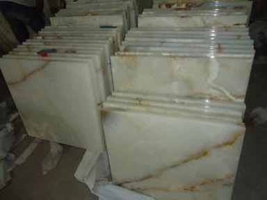 Kameni mermerni stolovi